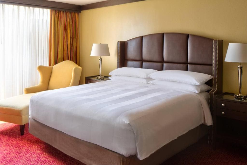 King Room - Non-Smoking room - Image 2
