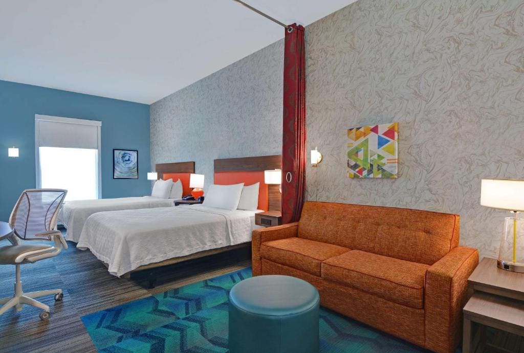 Queen Studio with Two Queen Beds - Non-Smoking room - Image 1