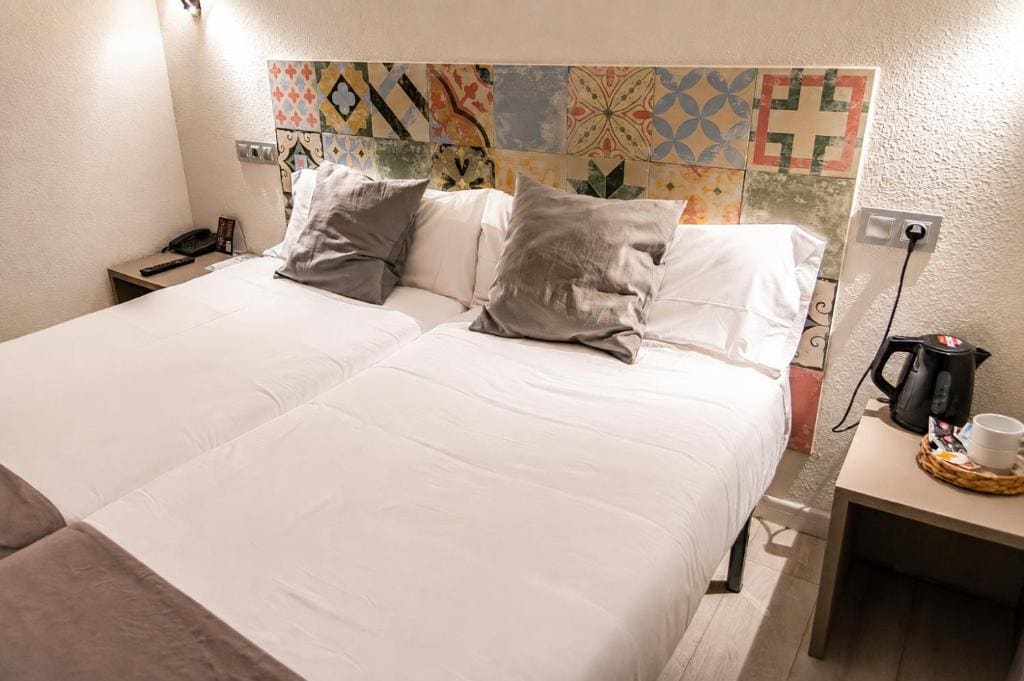Budget Double Room room - Image 3