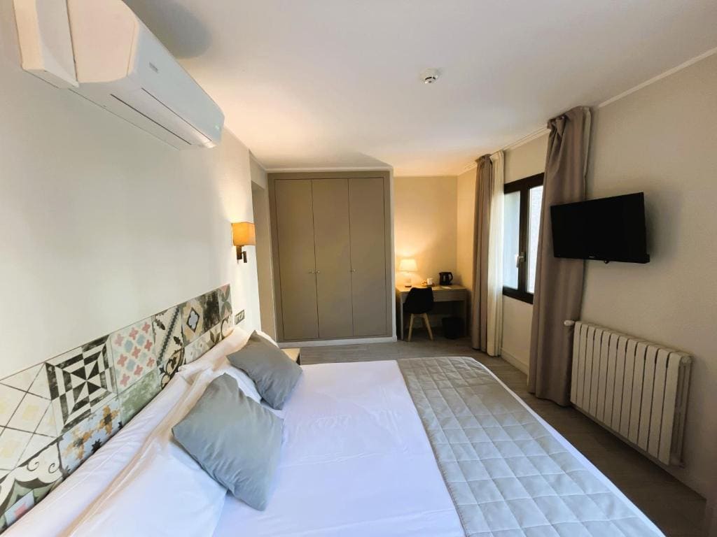 Deluxe Double Room room - Image 3