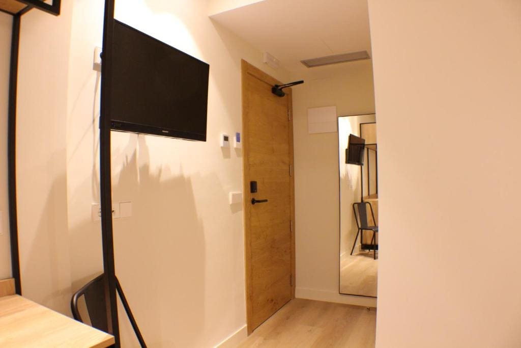 Superior Queen Room room - Image 1