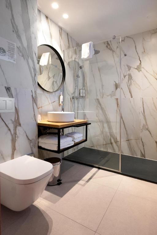 Classic Triple Room room - Image 1