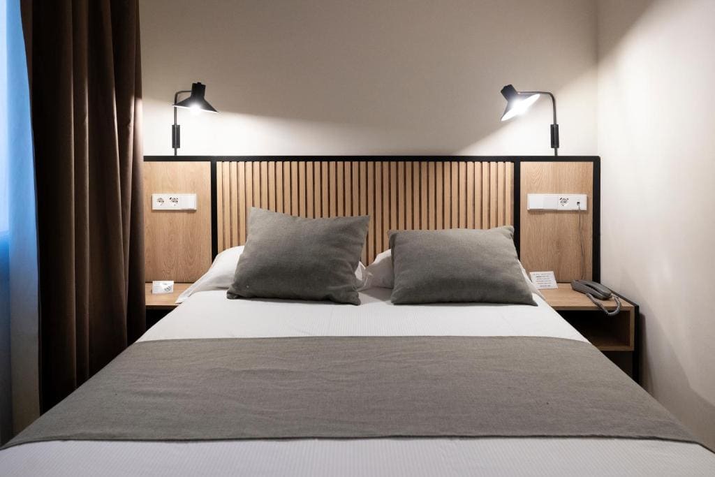 Classic Triple Room room - Image 3