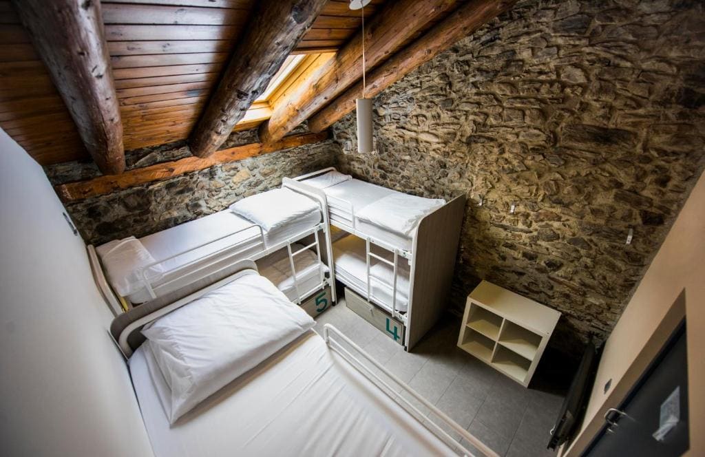 Single Bed in 6-Bed Dormitory Room room - Image 1