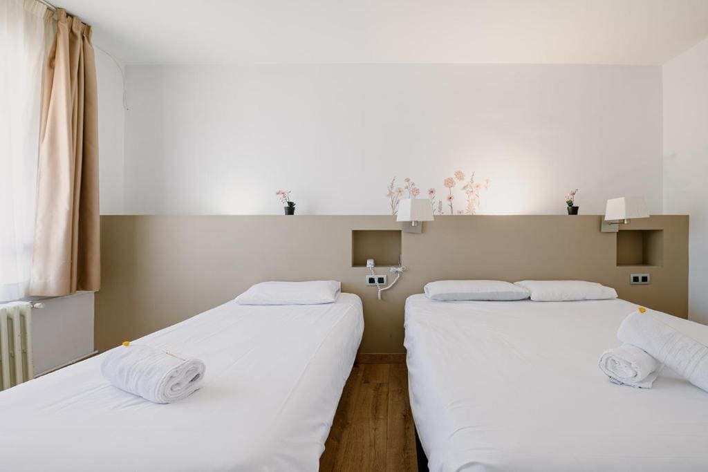 Deluxe Triple Room room - Image 3