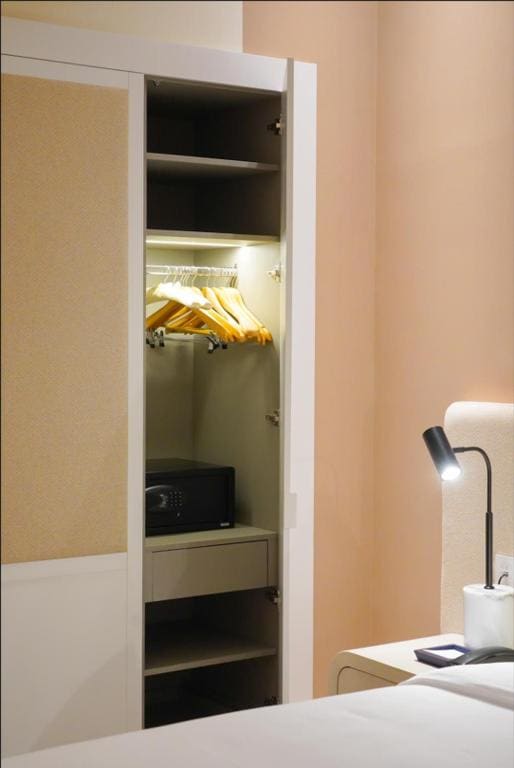 Premium Studio room - Image 3