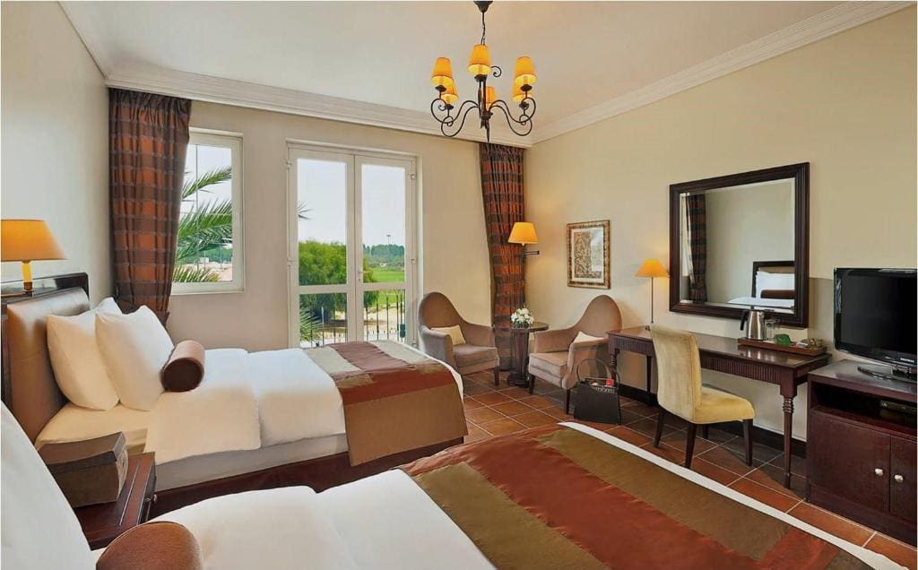 Deluxe Twin Room room - Image 2