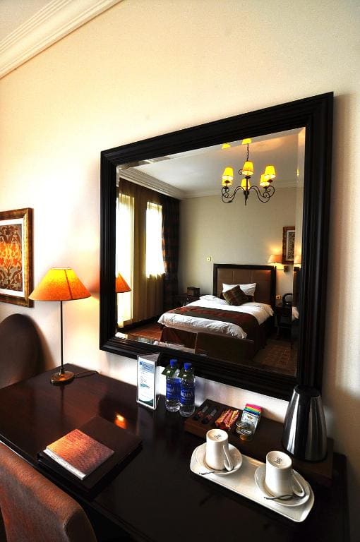 Deluxe Twin Room room - Image 3