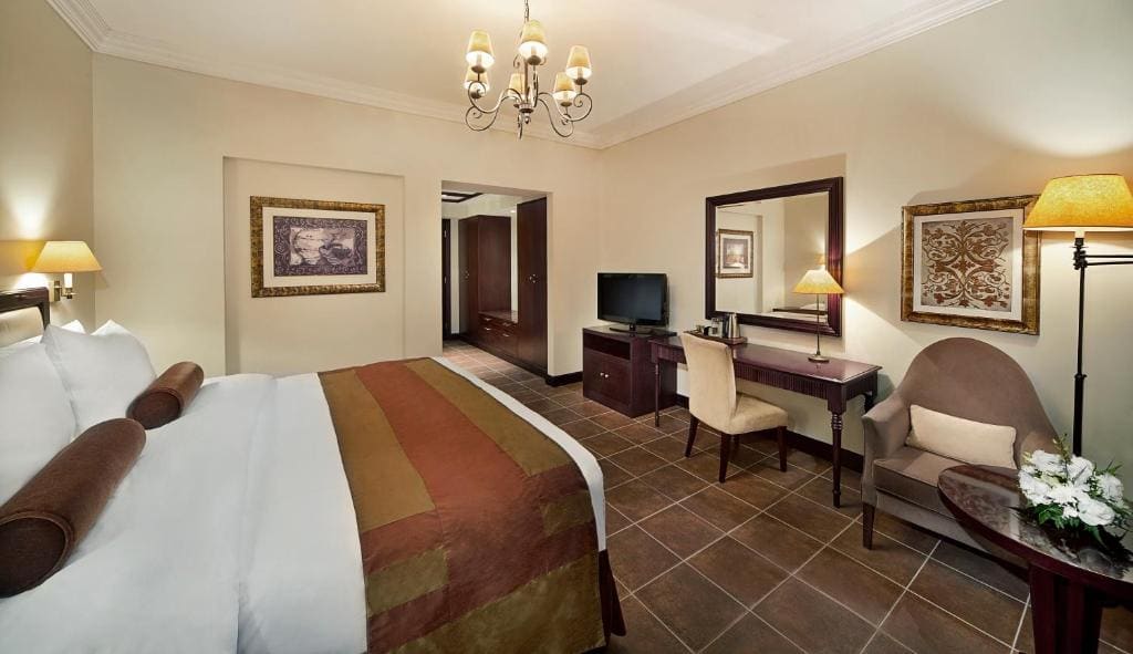 Deluxe Room room - Image 3