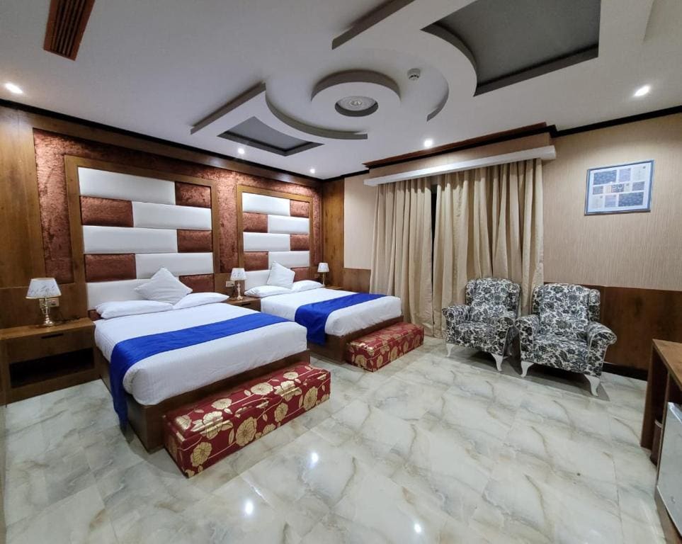 Deluxe Quadruple Room room - Image 2