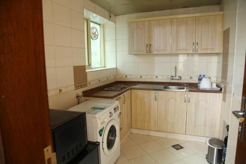 Studio Standard King Room with Bathtub room - Image 1
