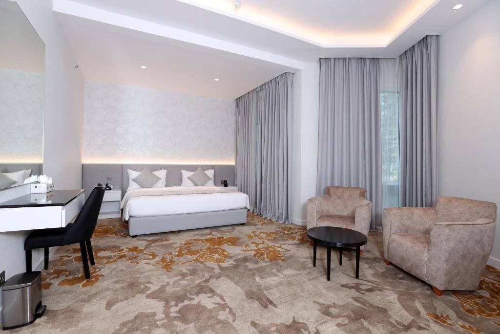 Superior King Room room - Image 2