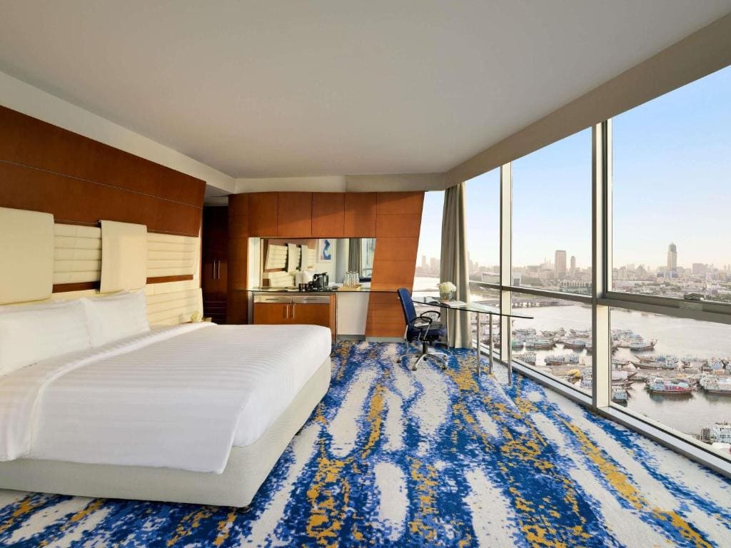 Executive King Room room - Image 3