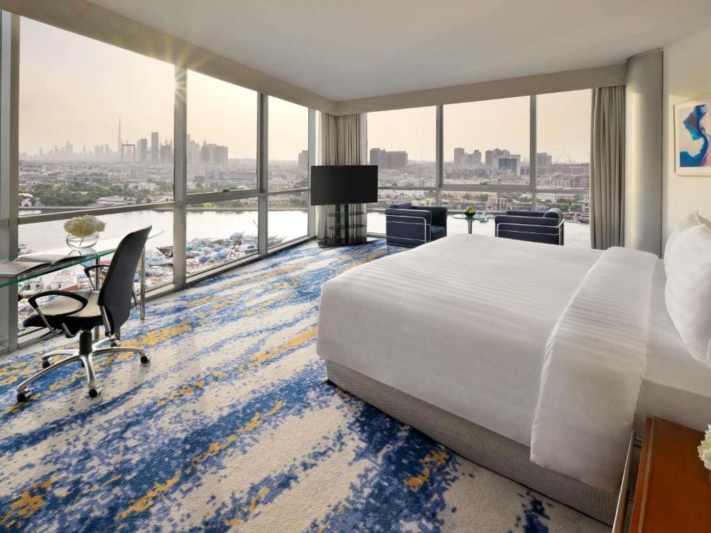 Executive King Room room - Image 2