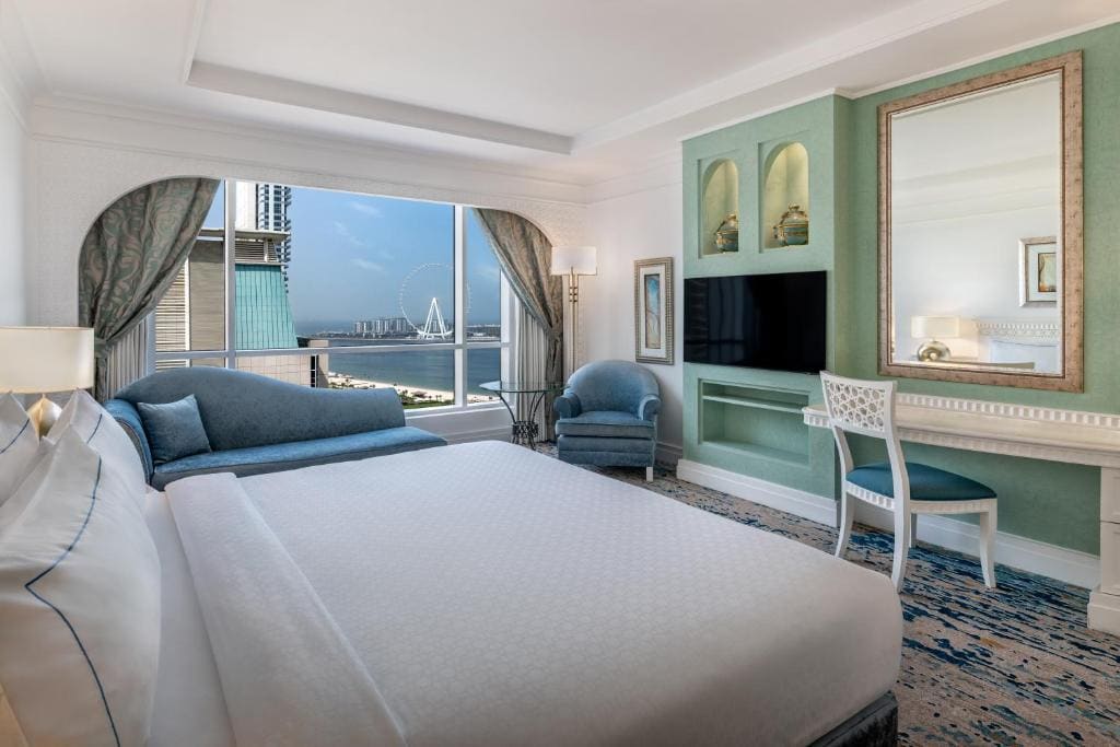Tower Oceanfront Room  – Stunning Sea Views and Private Beach Access room - Image 1