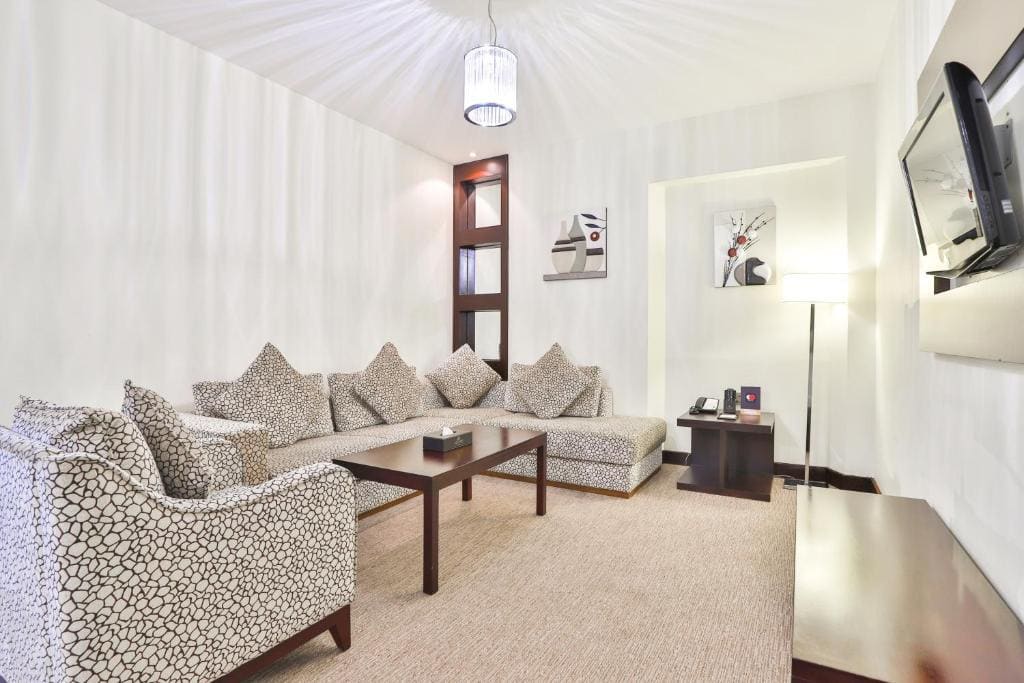 Executive Suite room - Image 2