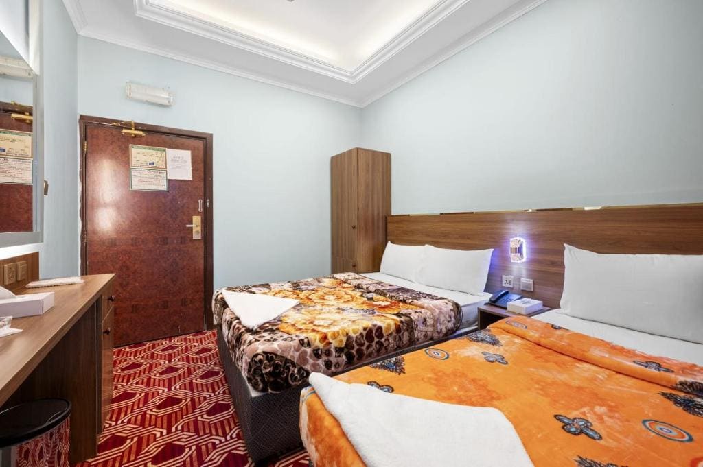 Standard Family Room room - Image 3