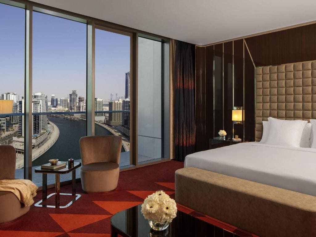 Rockstar King Suite room - Image 2