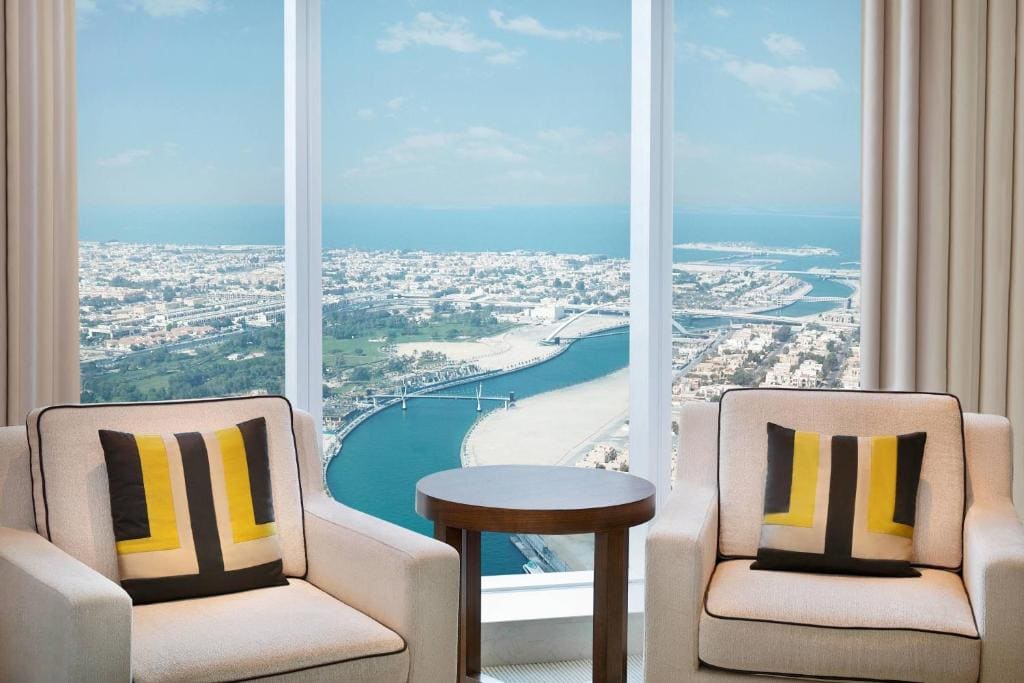 Deluxe King Room with Sea View room - Image 3