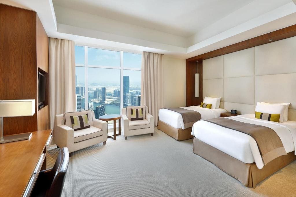 Executive Twin Room with Lounge Access room - Image 3