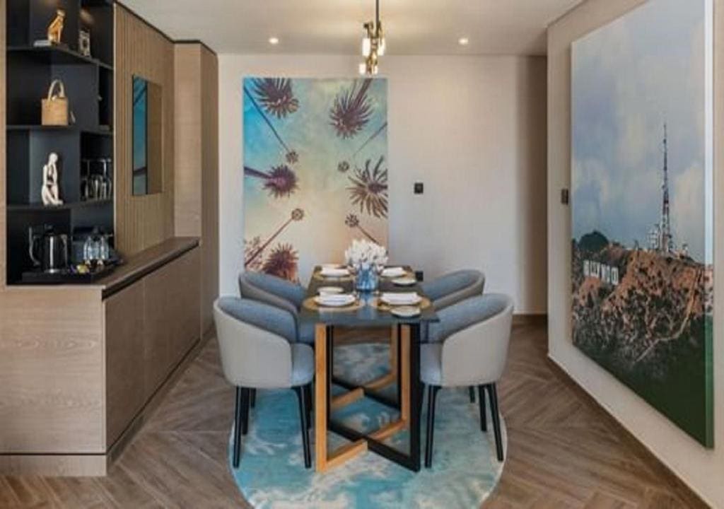 Co-Star Suite room - Image 3