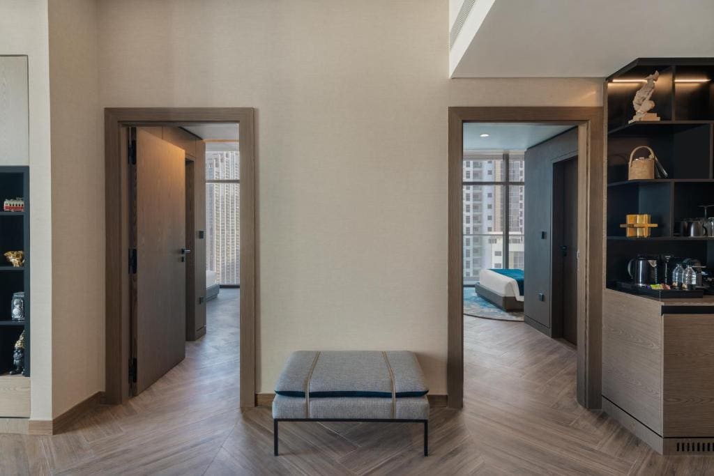 Co-Star Suite room - Image 1