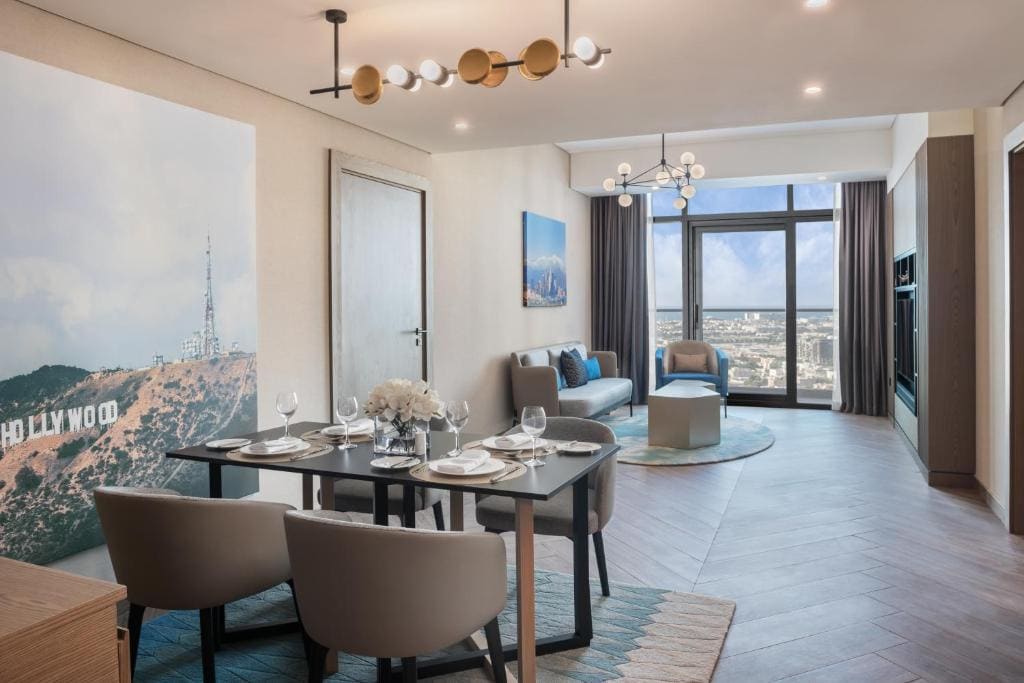 Paramount Suite room - Image 3