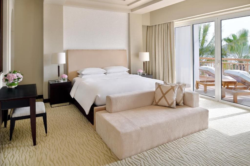 Executive Suite room - Image 2