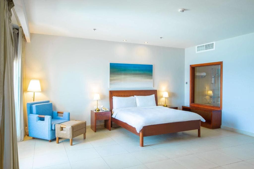 Family Room with Balcony and Ocean View room - Image 2