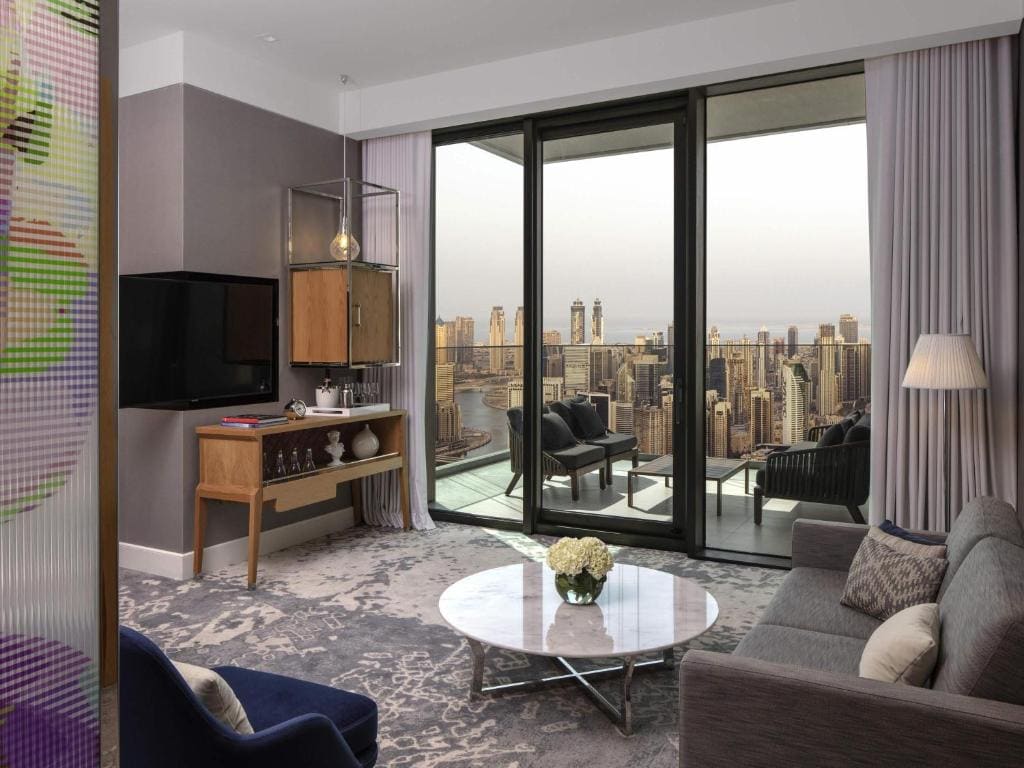Sky Premium King with Balcony room - Image 1