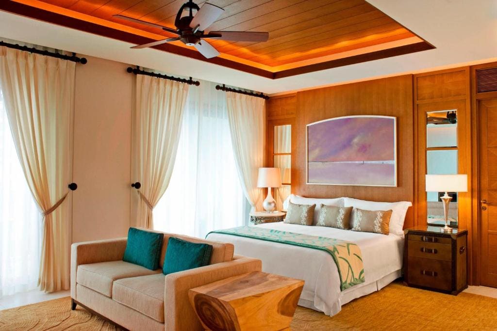 St.Regis Sea view Suite, 1 Bedroom Suite, 1 King room - Image 2