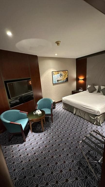 Deluxe Suite room - Image 1