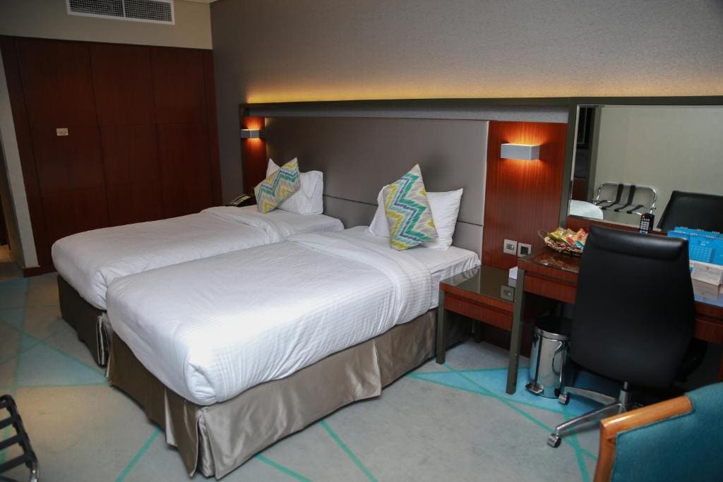 Deluxe Double Room (2 Adults + 1 Child) room - Image 1