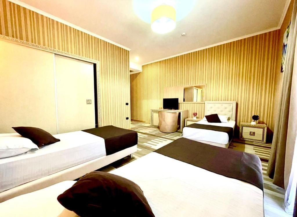 Standard Triple Room room - Image 3