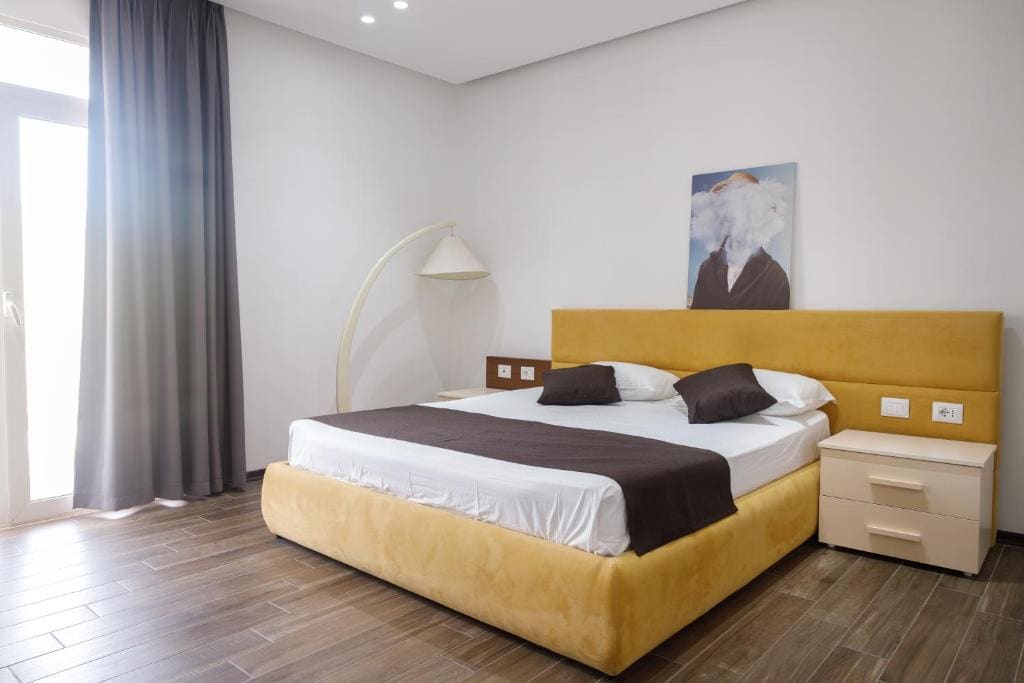 Deluxe Double Room room - Image 3