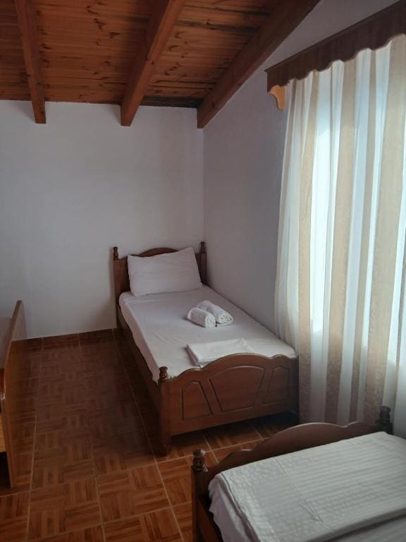 Quadruple Room with Balcony room - Image 1