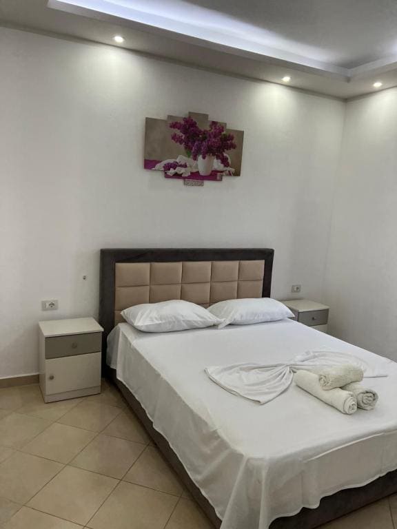 Double Room with Balcony room - Image 1