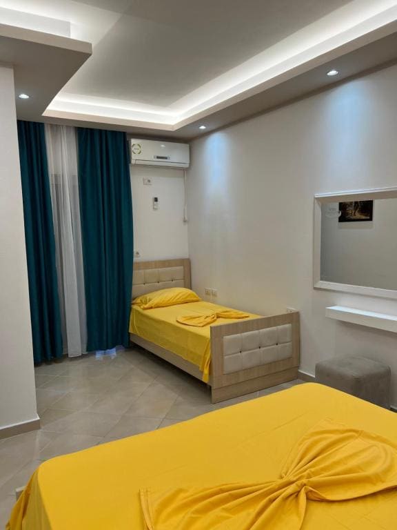Family Room with Balcony room - Image 1