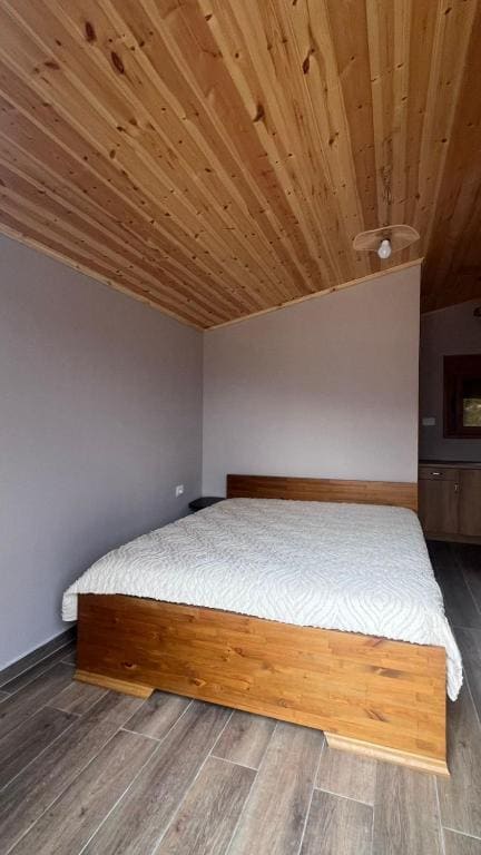 Double Room with Mountain View room - Image 2