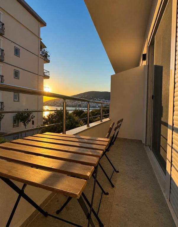 Deluxe Double Room with Sea View room - Image 1