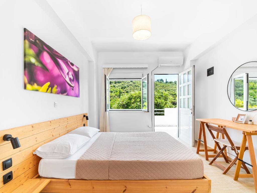 Deluxe Double Room room - Image 2