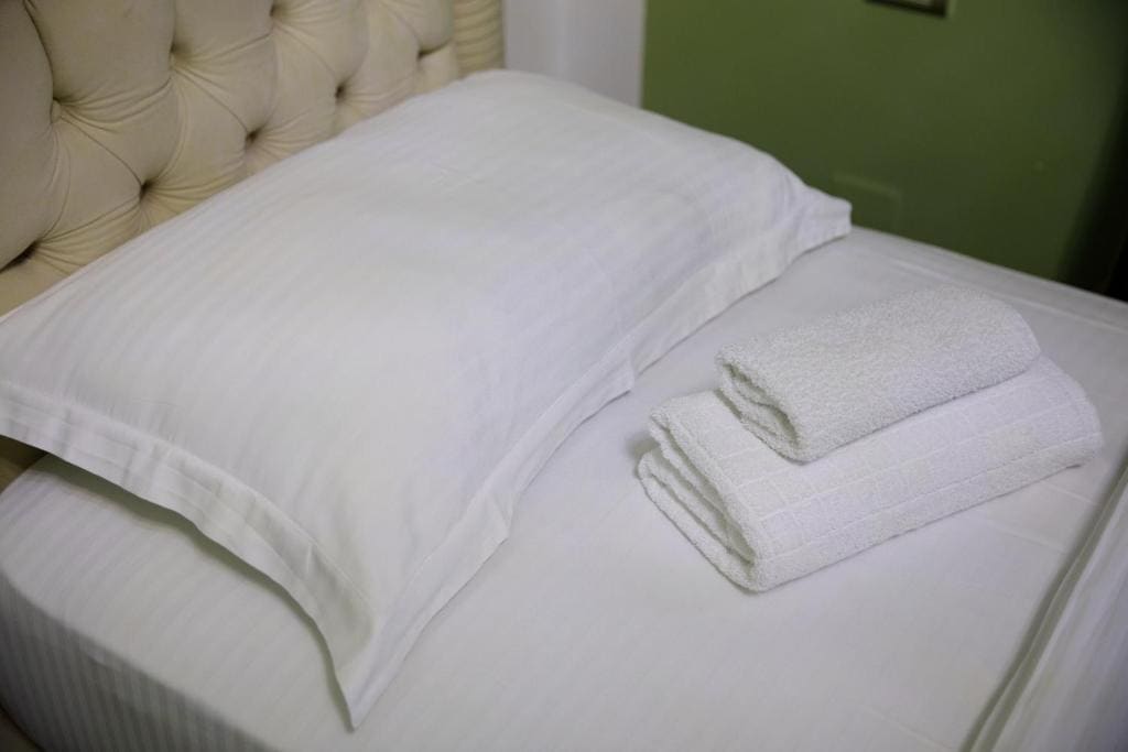 Standard Twin Room room - Image 2