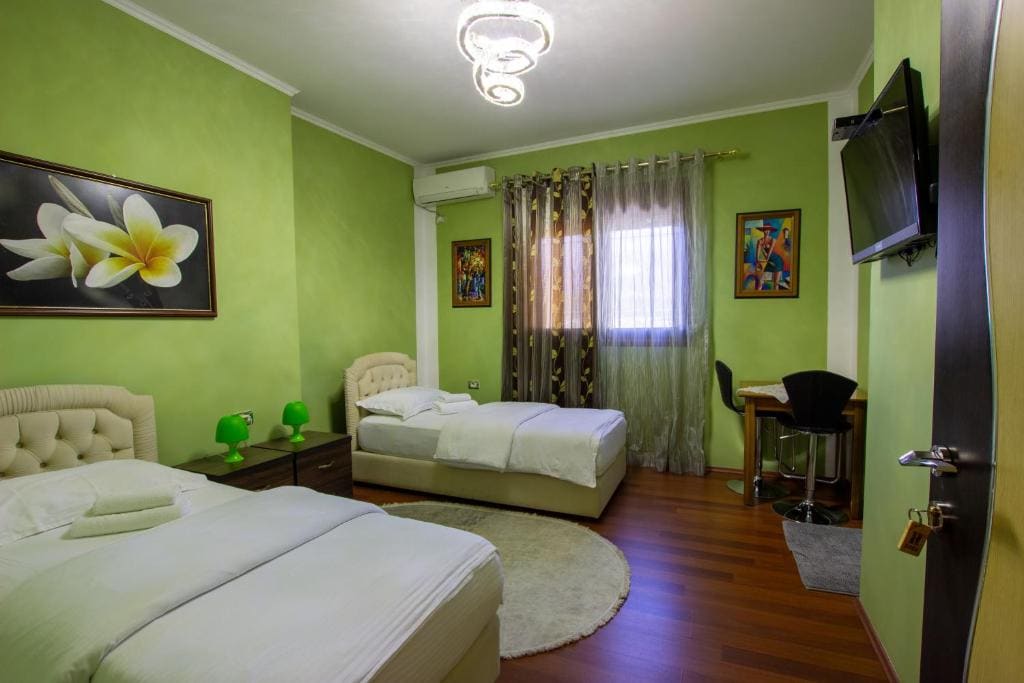 Standard Twin Room room - Image 1