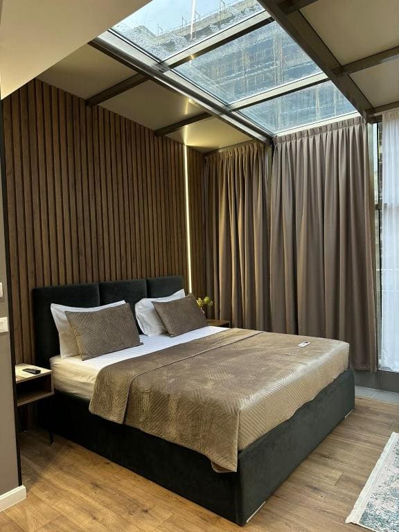 Deluxe Double or Twin Room with Balcony room - Image 1