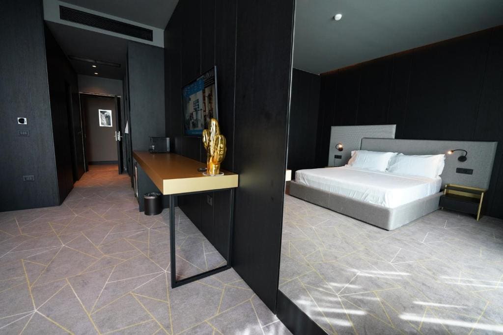 Deluxe Double Room with Sea View room - Image 1