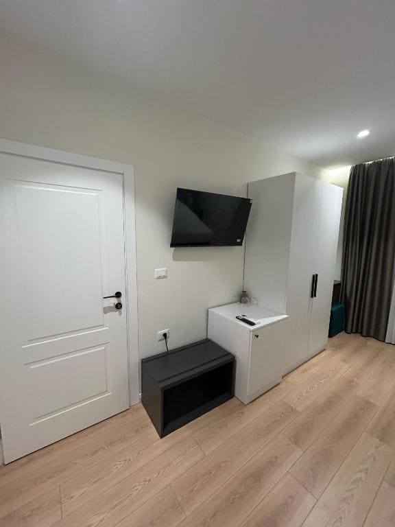 Superior Triple Room room - Image 3