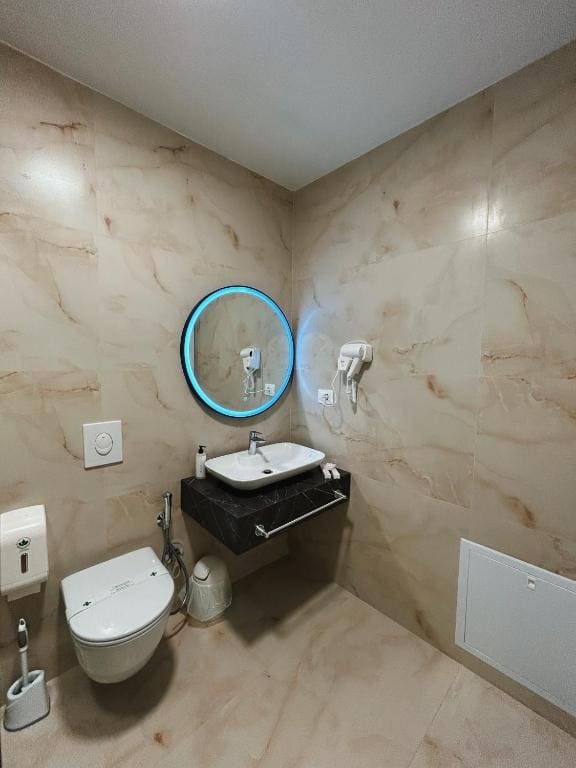 Triple Room with Balcony room - Image 3