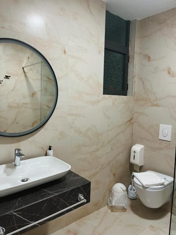 Deluxe Triple Room room - Image 3