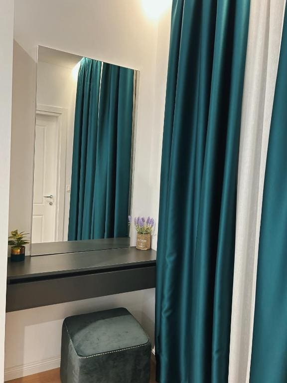 Double Room with Balcony room - Image 1