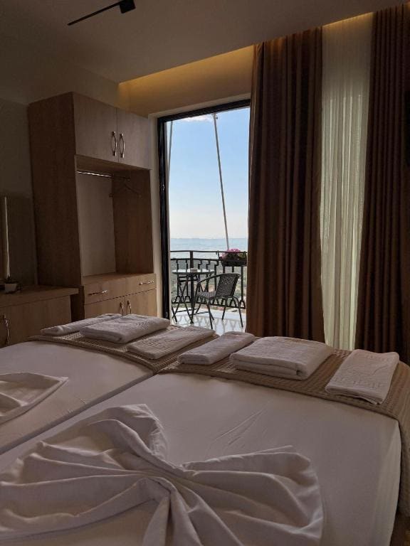 Deluxe Double or Twin Room with Balcony room - Image 1